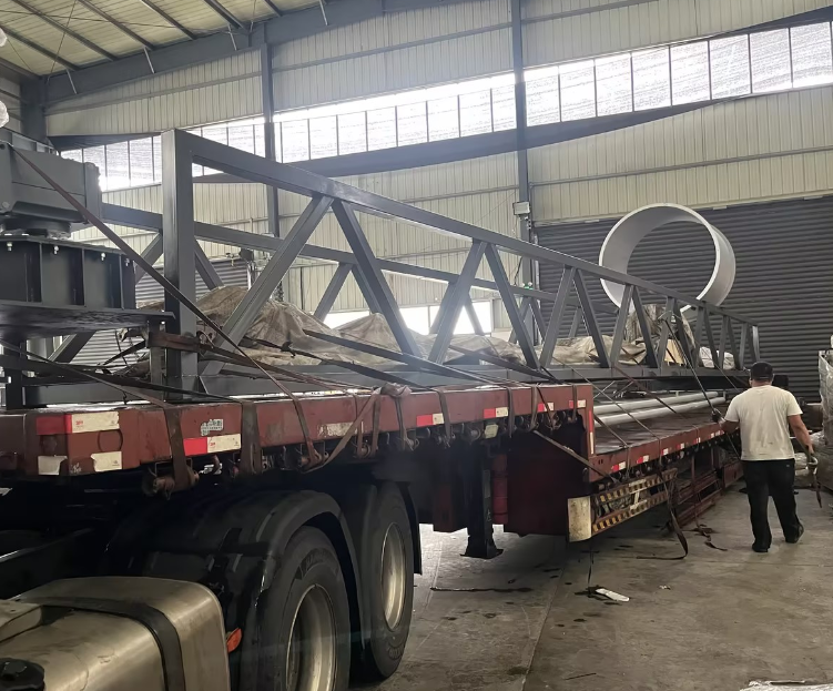 Perlindungan Alam Sekitar Qingben Menghantar Peralatan Pengikis Enapcemar ke Ningxia, Menyokong Projek Rawatan Air Sisa Tempatan